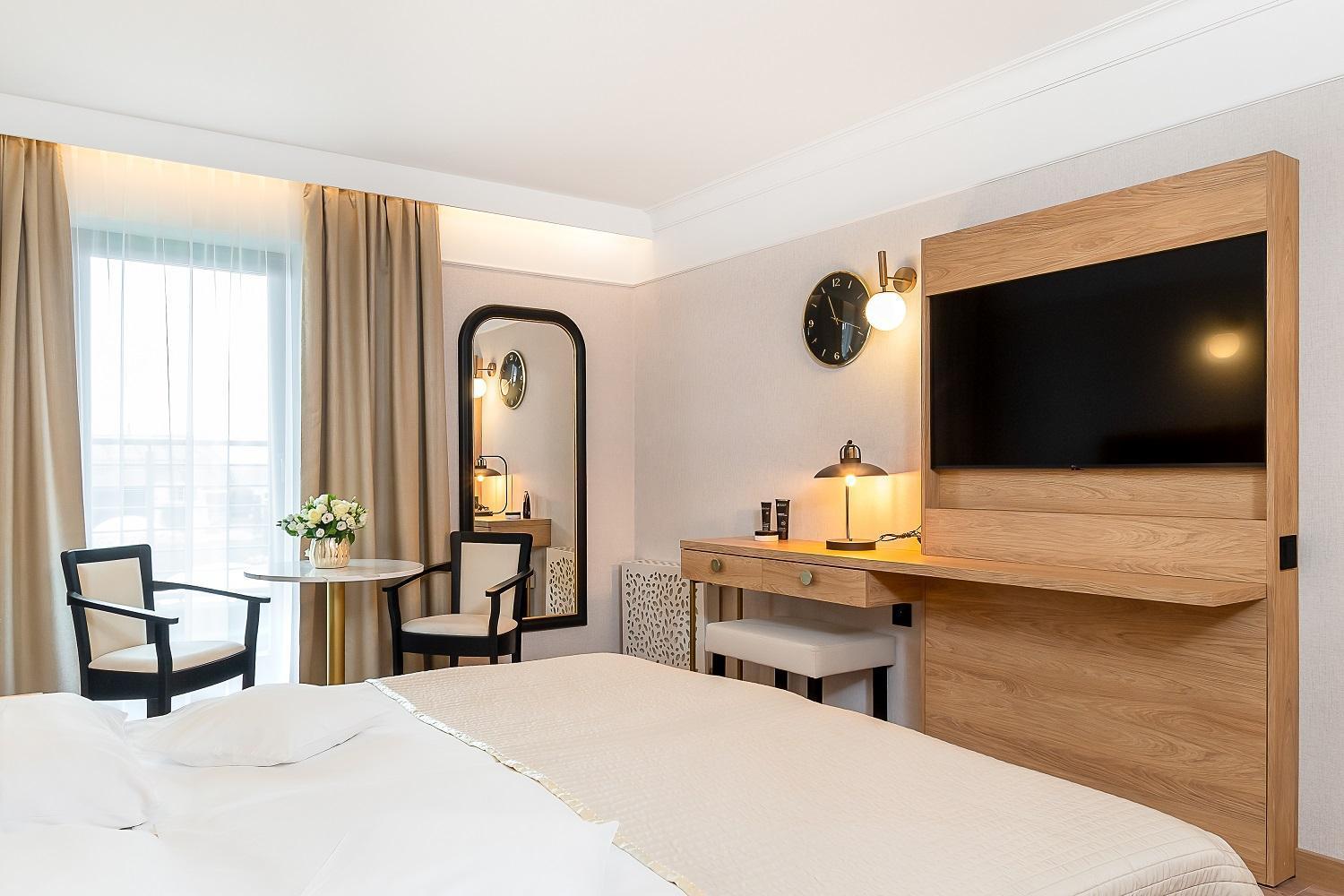Hotel Medical Spa Malinowy Zdroj Solec Zdroj Ngoại thất bức ảnh